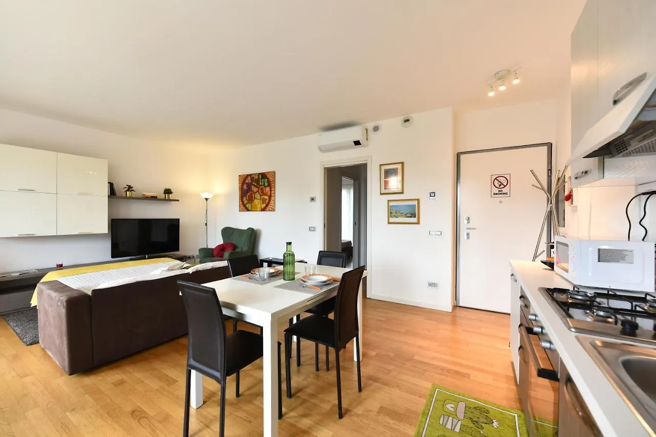 Caseospitali - Casa Kikka Elegante Appartamento Con Balcone In Nuovo Condominio Cernusco Sul Naviglio